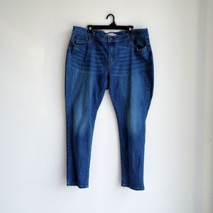 LEVI'S | Mid-Rise Skinny Jeans | 22W